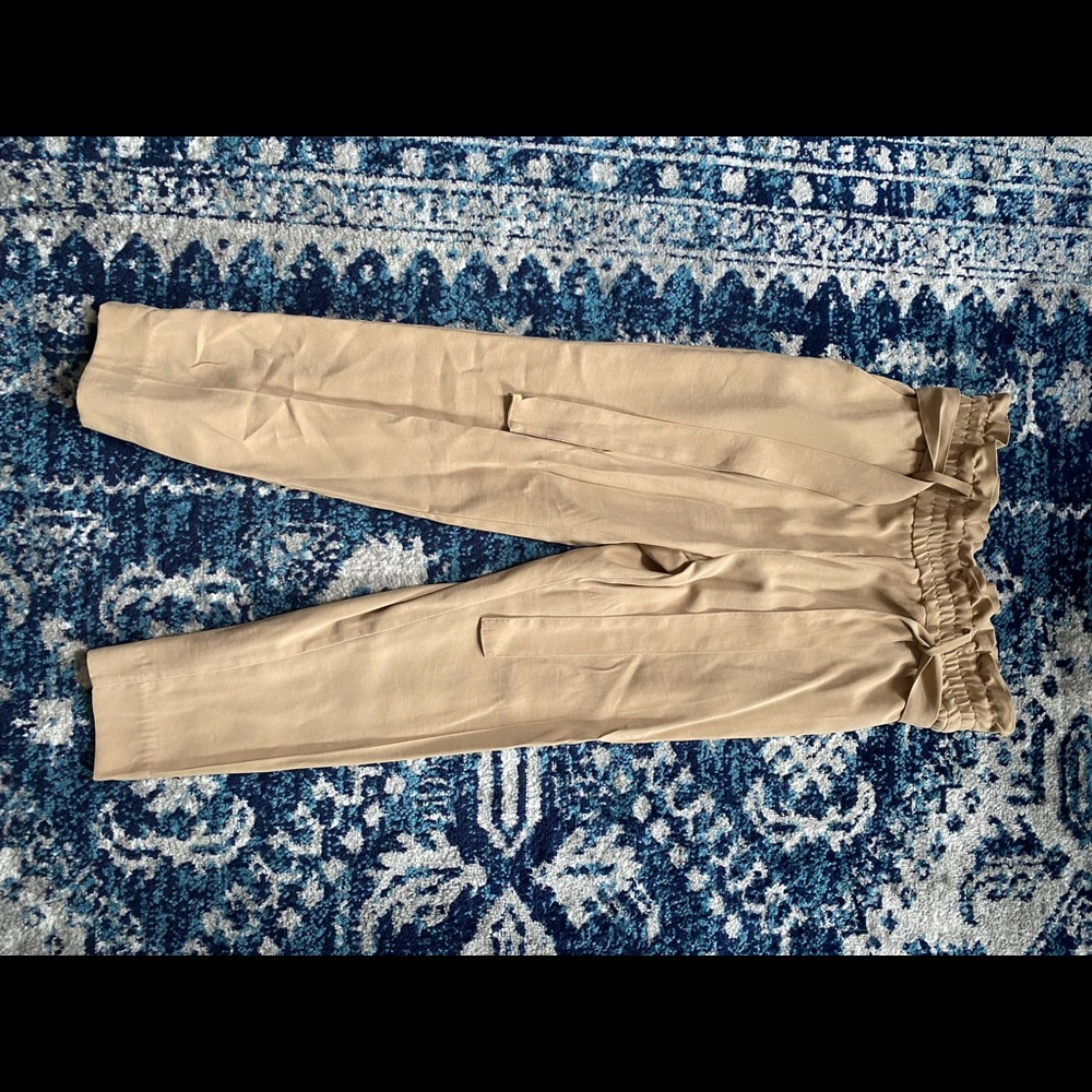 Tan Trouser with Paperbag Waist. Zara. Medium